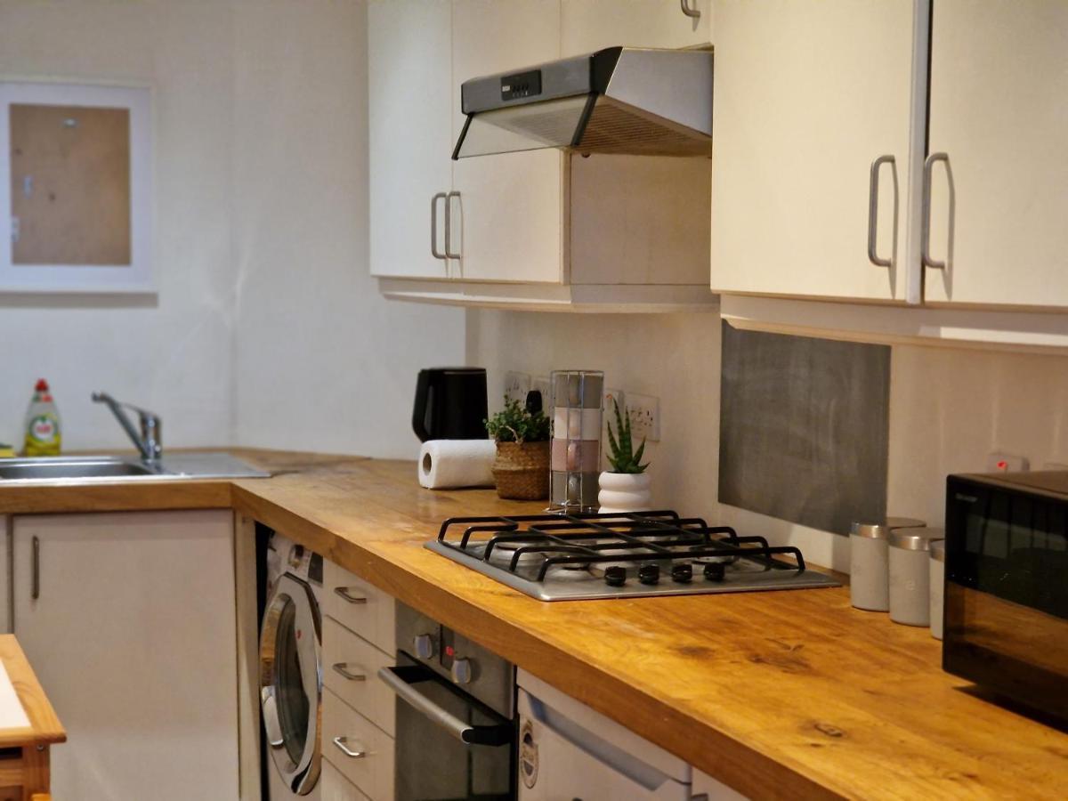 Lovely 1-Bed Apartment In Londyn Zewnętrze zdjęcie