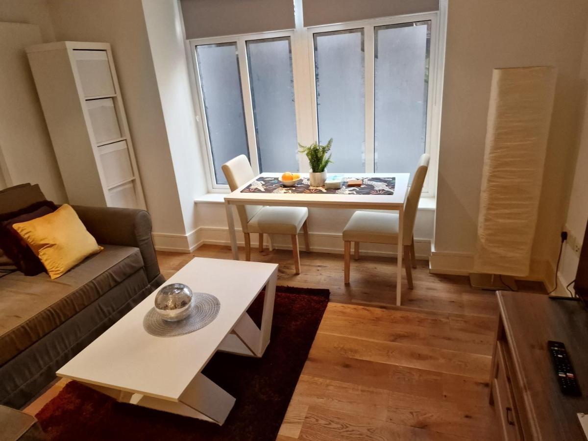 Lovely 1-Bed Apartment In Londyn Zewnętrze zdjęcie